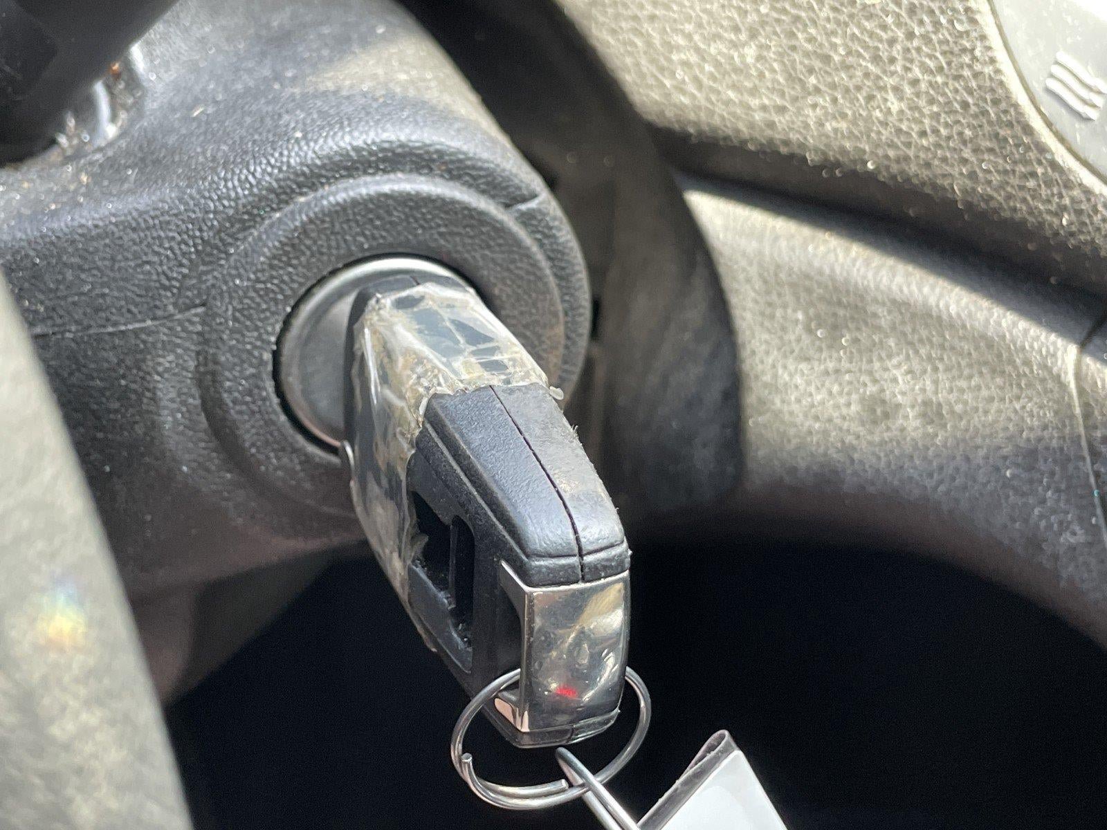 Used 2011 GMC Terrain SLE FWD image 28