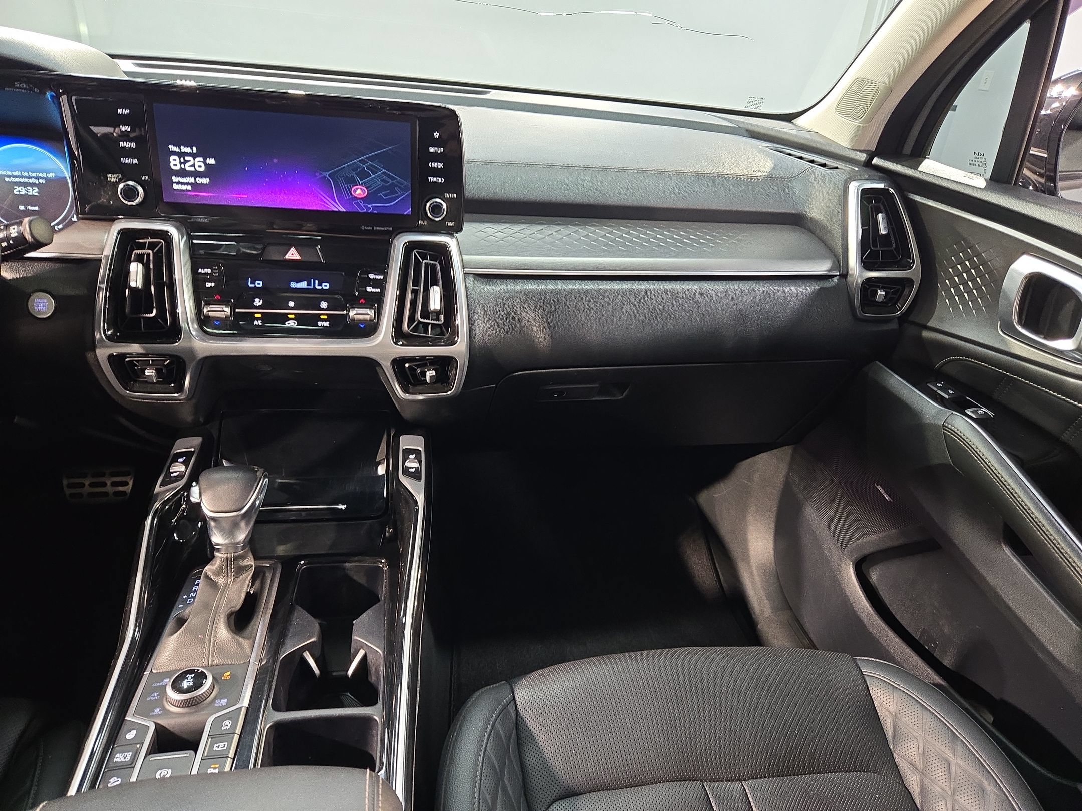 Used 2023 Kia Sorento SX AWD/4WD image 11