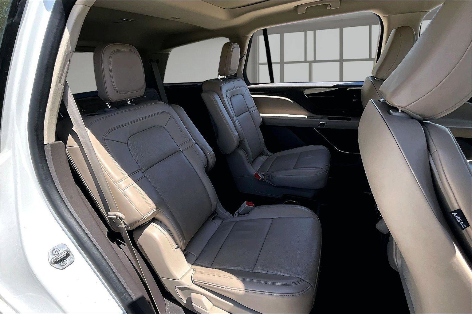 Used 2021 Lincoln Aviator Reserve w/ Equipment Group 208A image 27