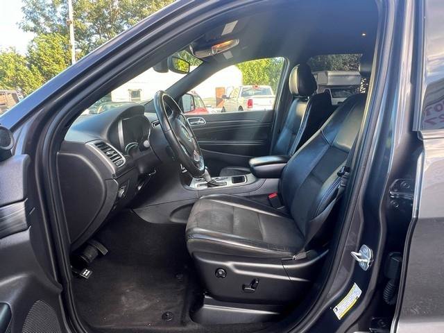 Used 2020 Jeep Grand Cherokee Altitude AWD/4WD image 9