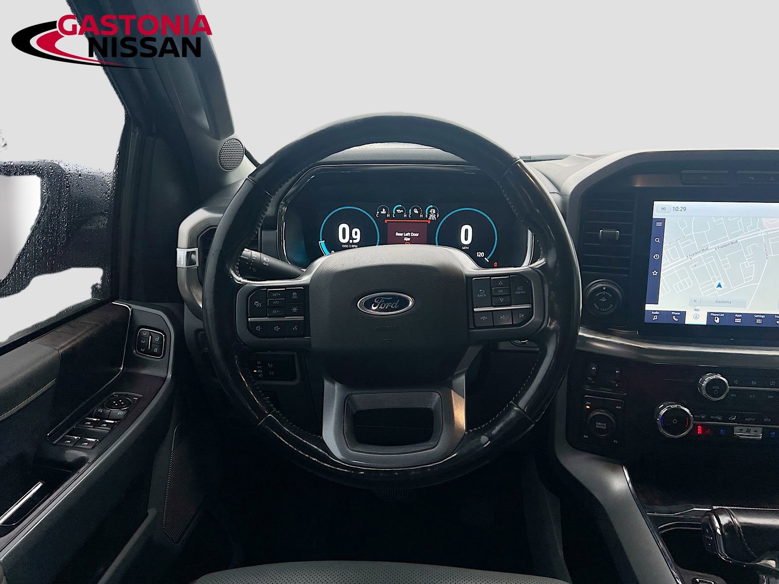 Used 2023 Ford F150 Lariat w/ Trailer Tow Package image 31