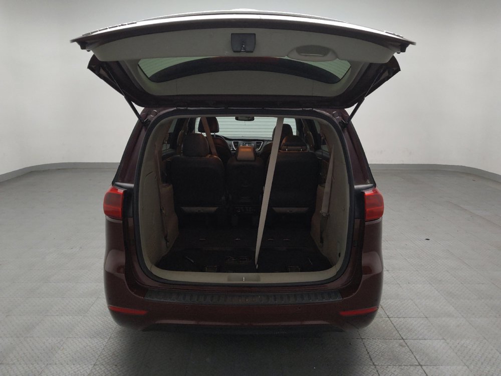 Used 2016 Kia Sedona LX w/ LX Essentials Premium Package FWD image 29