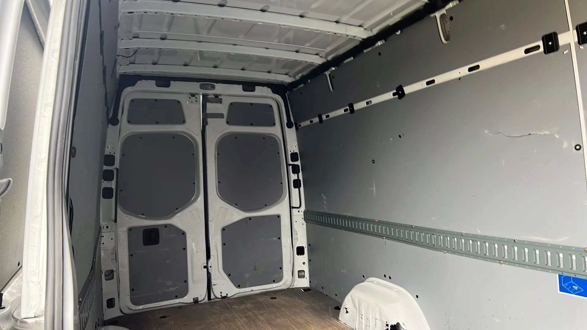 Used 2020 Freightliner Sprinter 2500 image 16