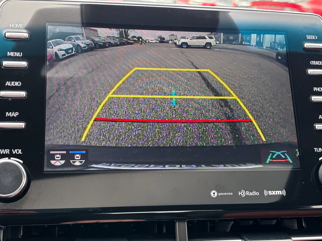 Used 2020 Toyota Avalon XLE image 25