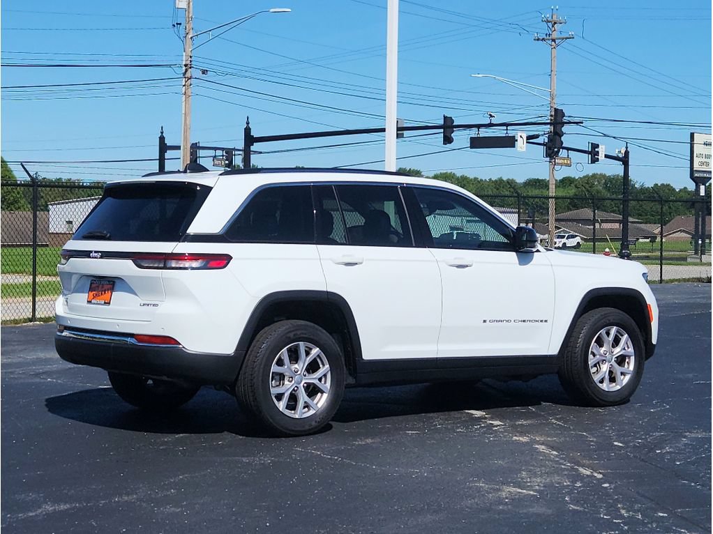 Used 2022 Jeep Grand Cherokee Limited AWD/4WD image 7