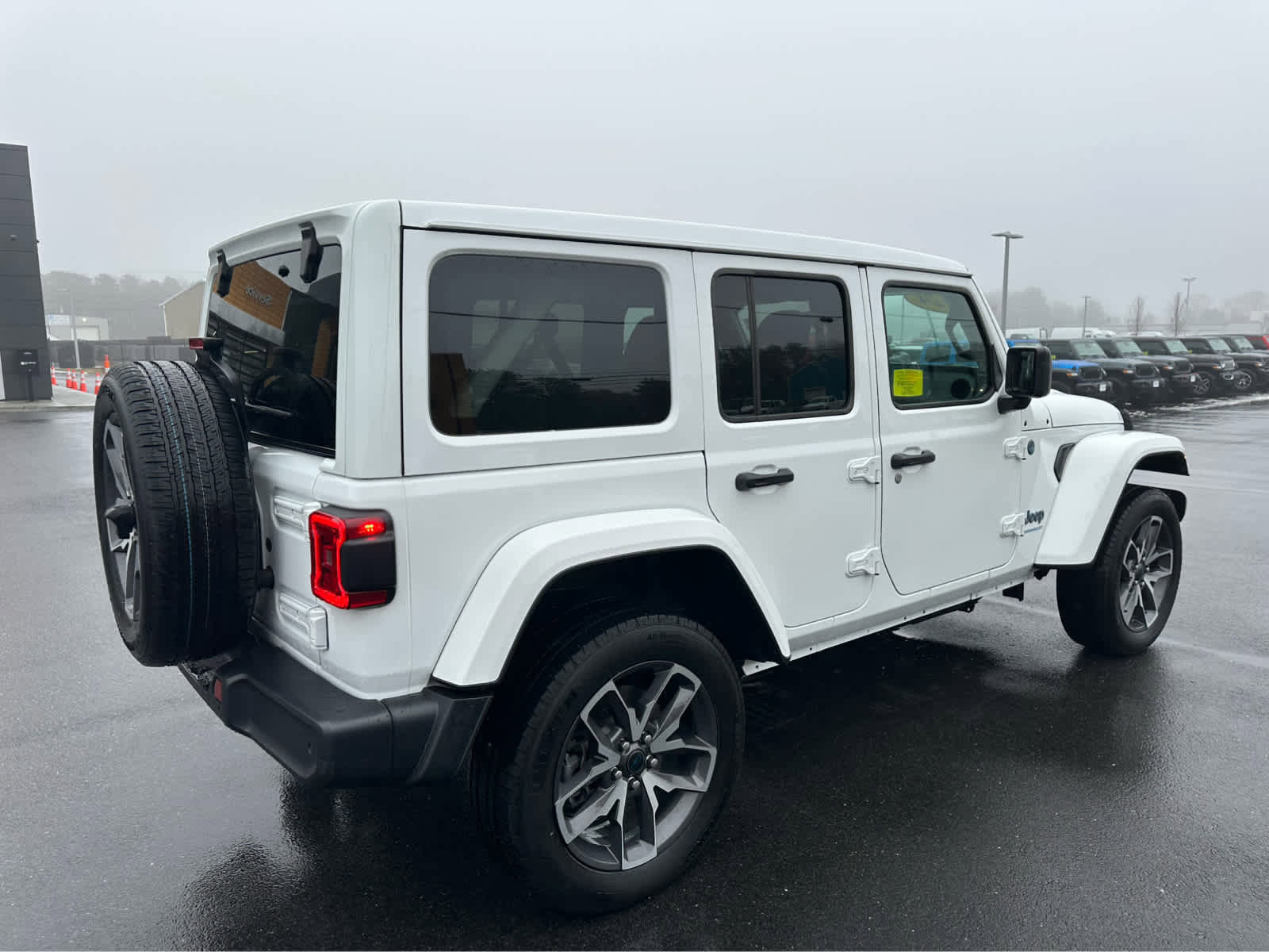 Used 2024 Jeep Wrangler Sport S w/ Convenience Group image 9