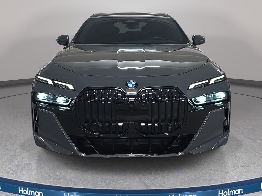 Certified 2023 BMW 740i w/ Parking Assistance Package image 3