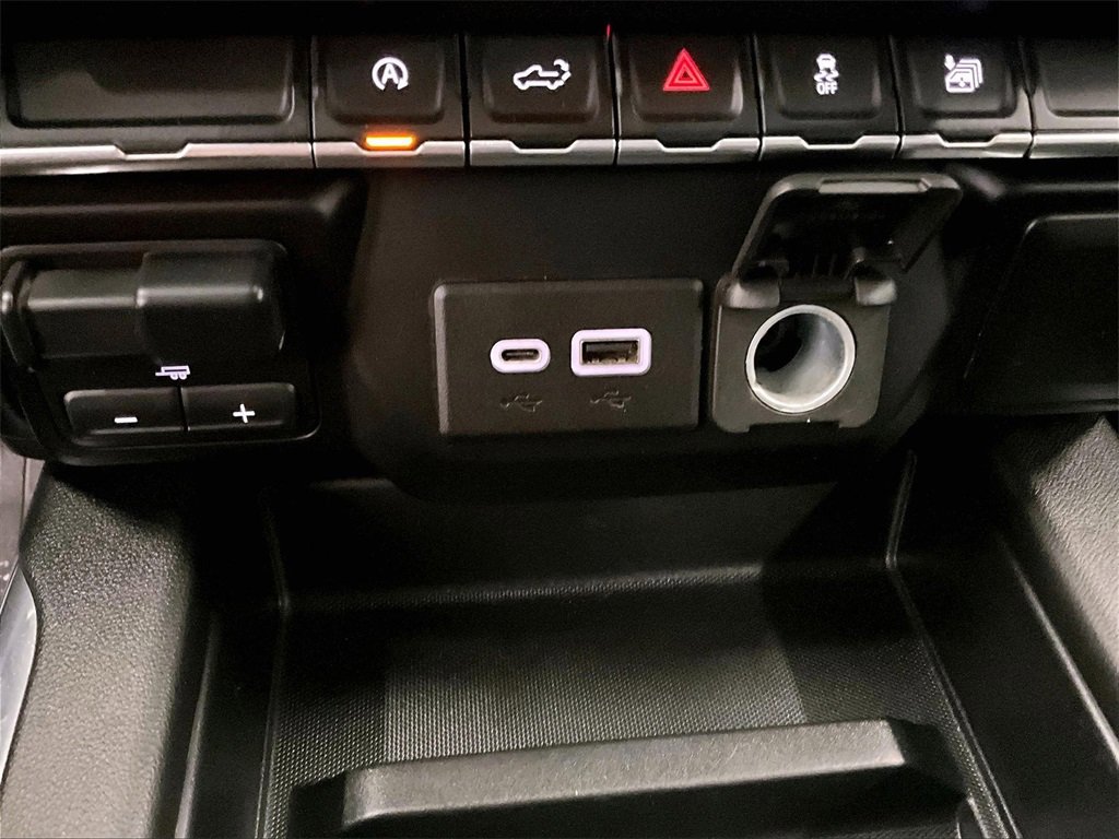 Used 2021 Chevrolet Silverado 1500 RST image 26