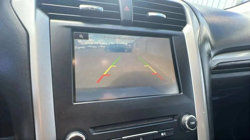 Used 2016 Ford Fusion Energi SE FWD image 30