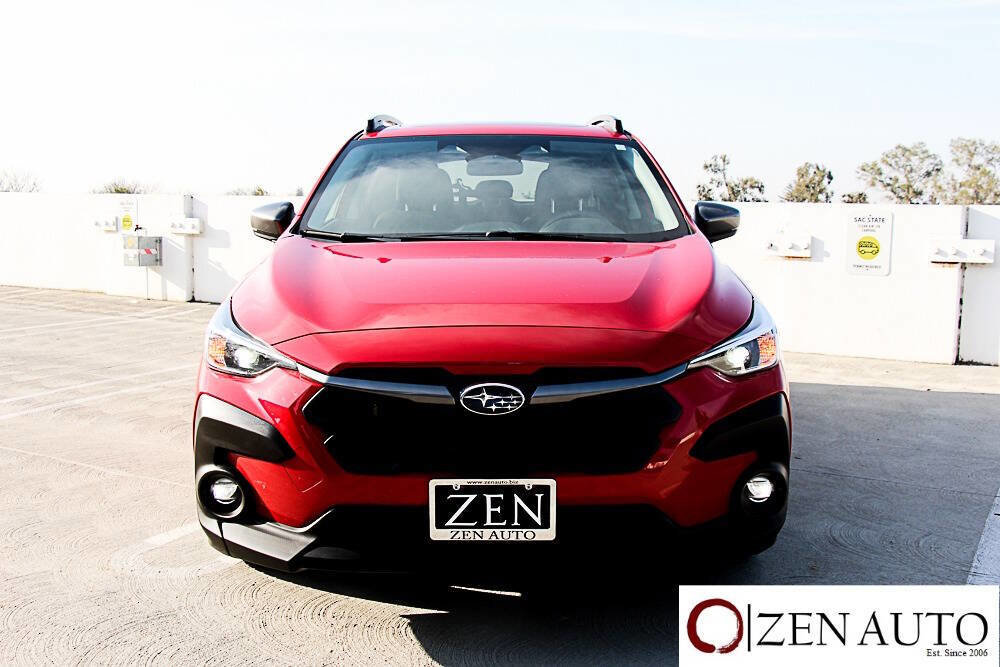 Used 2024 Subaru Crosstrek 2.0i Premium image 2