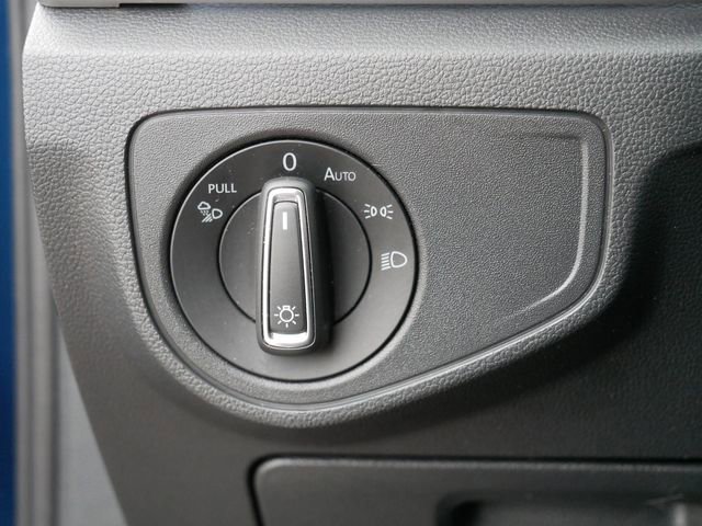 Certified 2023 Volkswagen Atlas Cross Sport SEL R-Line image 24