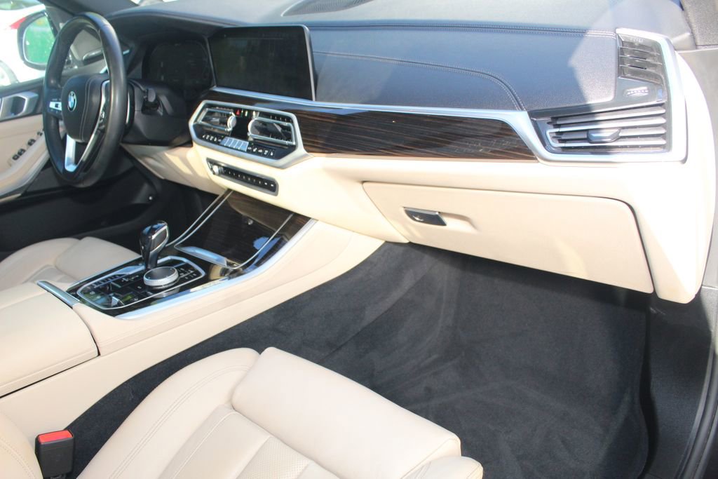 Used 2021 BMW X5 xDrive45e w/ Premium Package AWD/4WD image 27