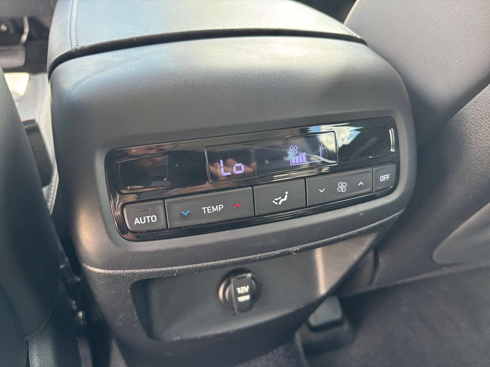 Used 2024 Hyundai Palisade SEL FWD image 25