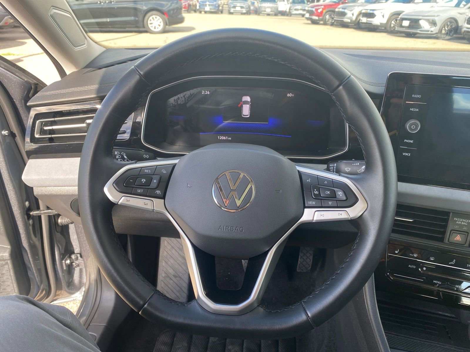 Used 2025 Volkswagen Jetta SE image 28