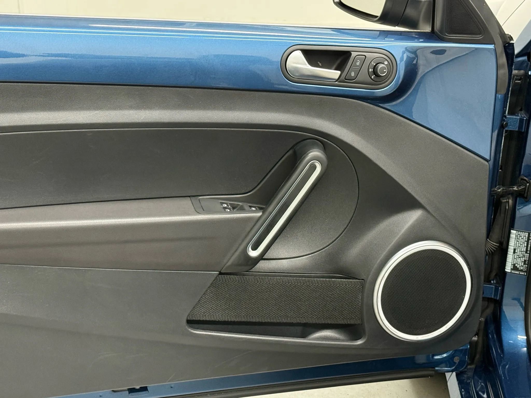 Used 2017 Volkswagen Beetle 1.8T S image 18