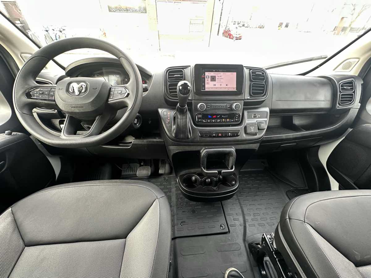 Used 2025 RAM ProMaster 2500 w/ Convenience Group FWD image 24