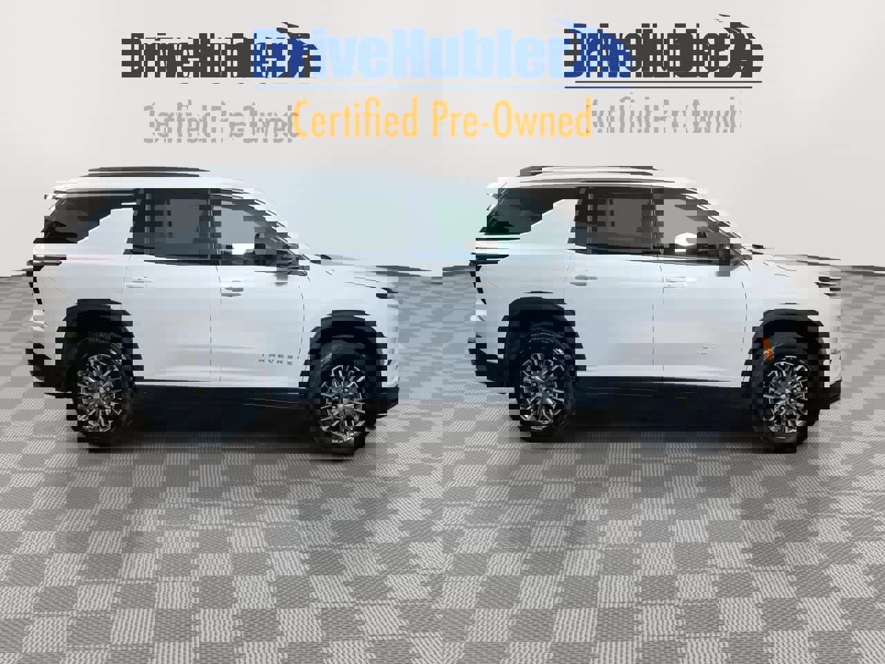 Used 2025 Chevrolet Traverse LT image 9