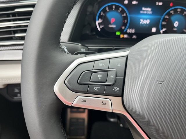 New 2026 Volkswagen Atlas Cross Sport SEL Premium R-Line image 21