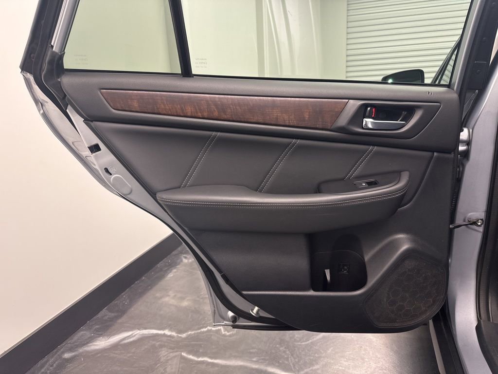 Used 2019 Subaru Outback 2.5i Limited w/ Popular Package #2 image 14