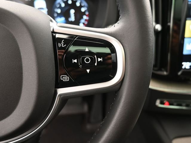 Used 2021 Volvo XC60 T5 Inscription w/ Advanced Package image 28