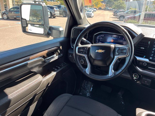 Used 2024 Chevrolet Silverado 2500 LT AWD/4WD image 20