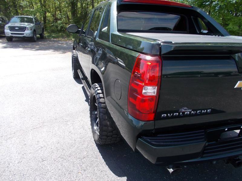 Used 2013 Chevrolet Avalanche LS image 4