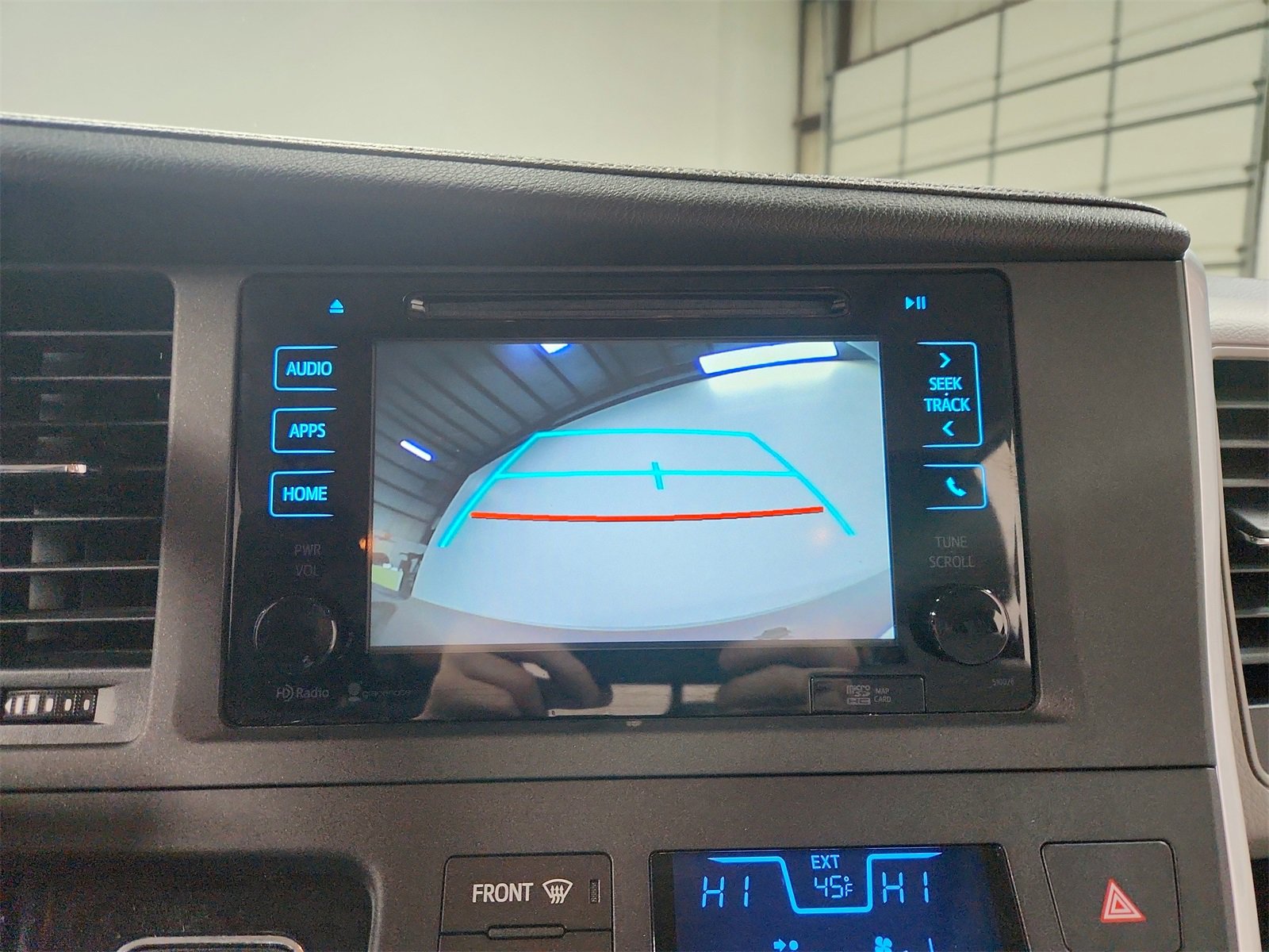 Used 2015 Toyota Sienna XLE Premium image 27