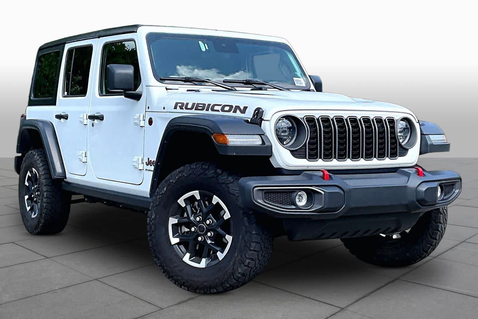 Used 2025 Jeep Wrangler Unlimited Rubicon AWD/4WD image 3