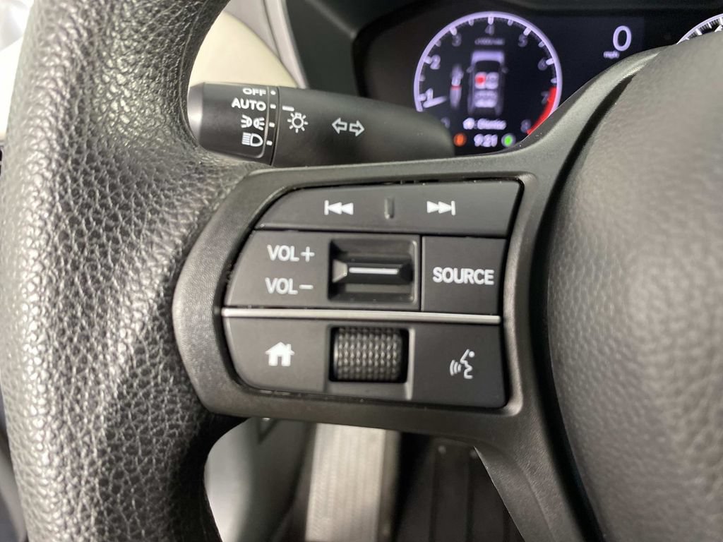 Used 2024 Honda HR-V LX image 16