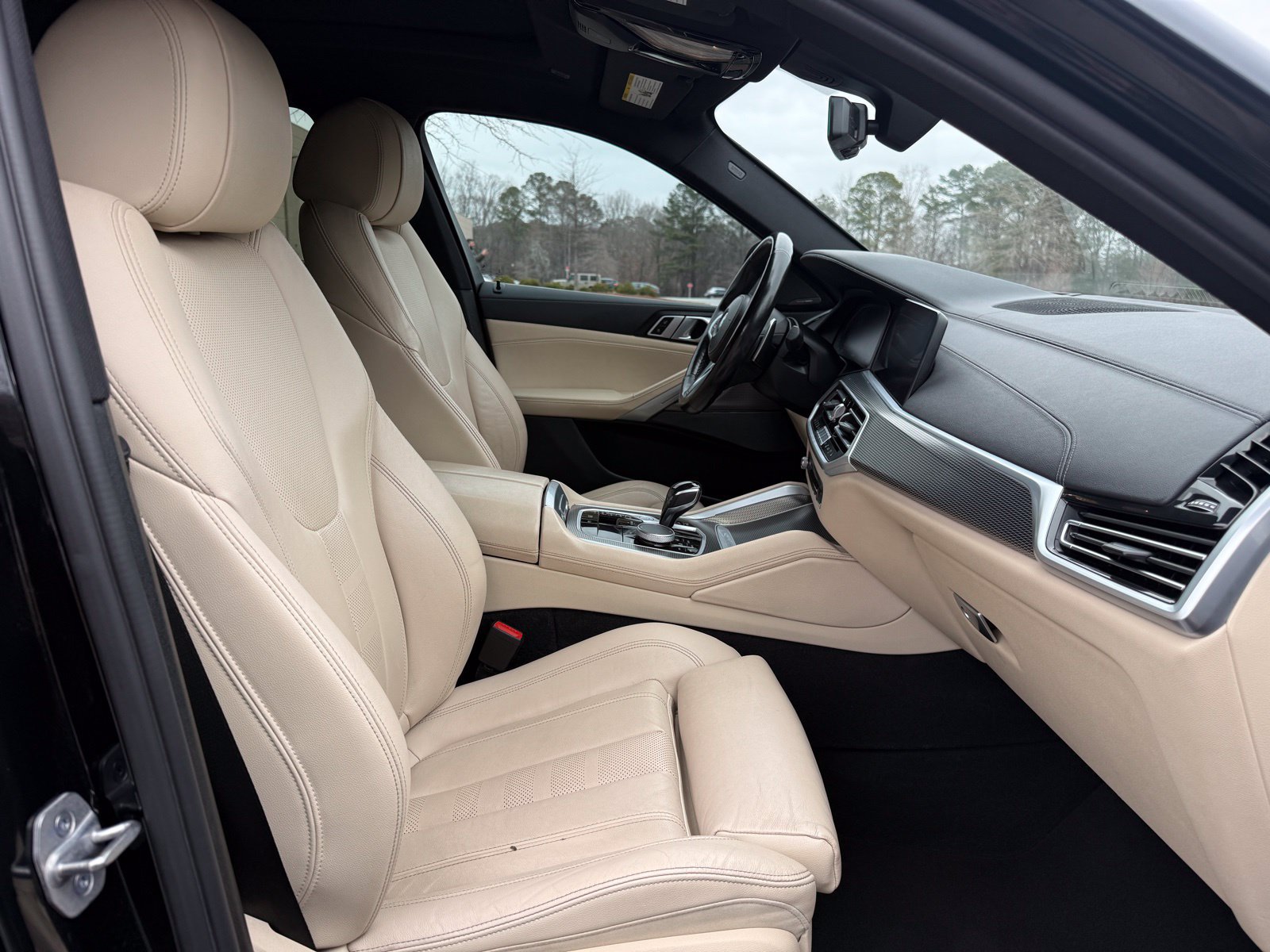 Used 2021 BMW X6 xDrive40i AWD/4WD image 34