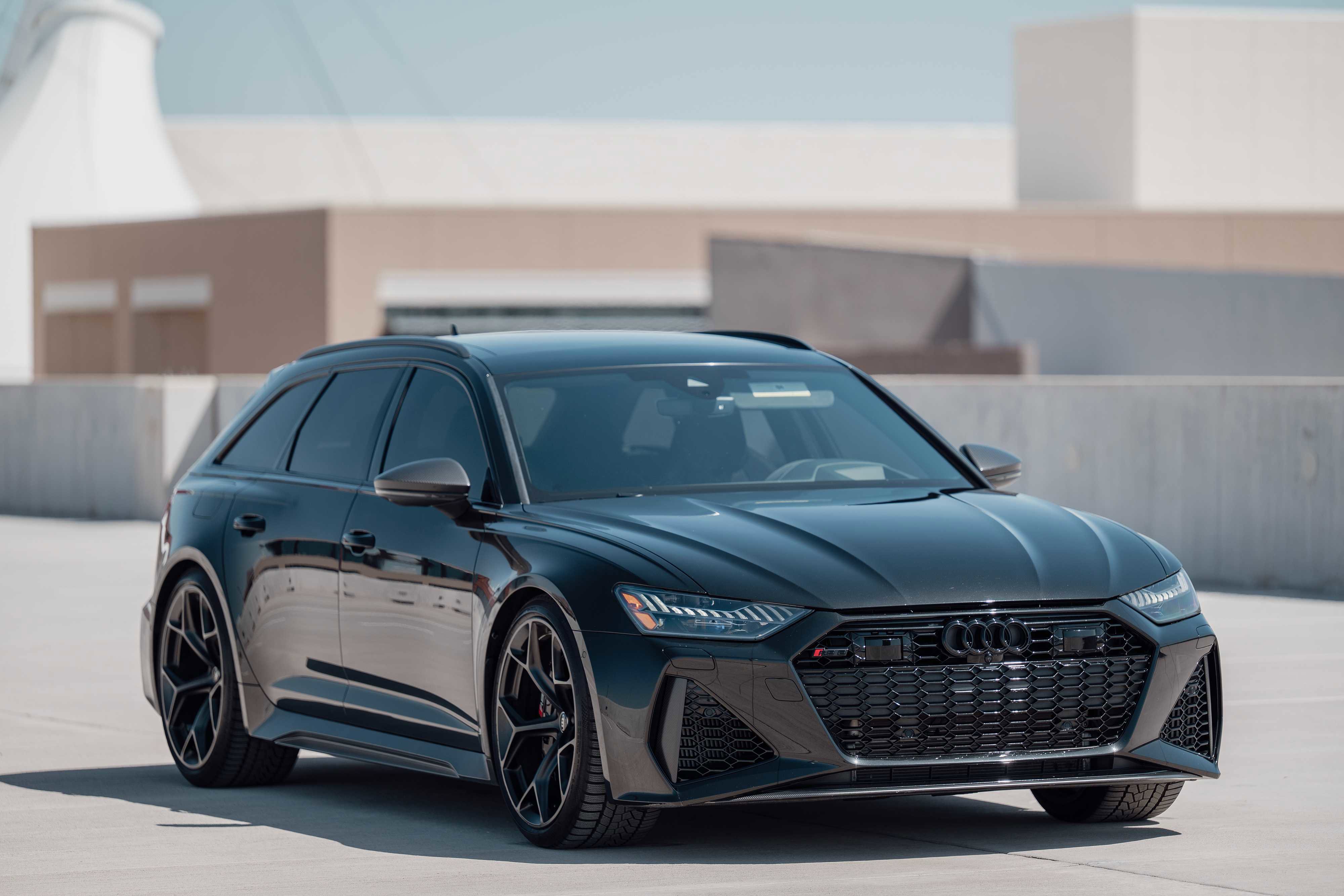 Used 2025 Audi RS 6 performance image 3