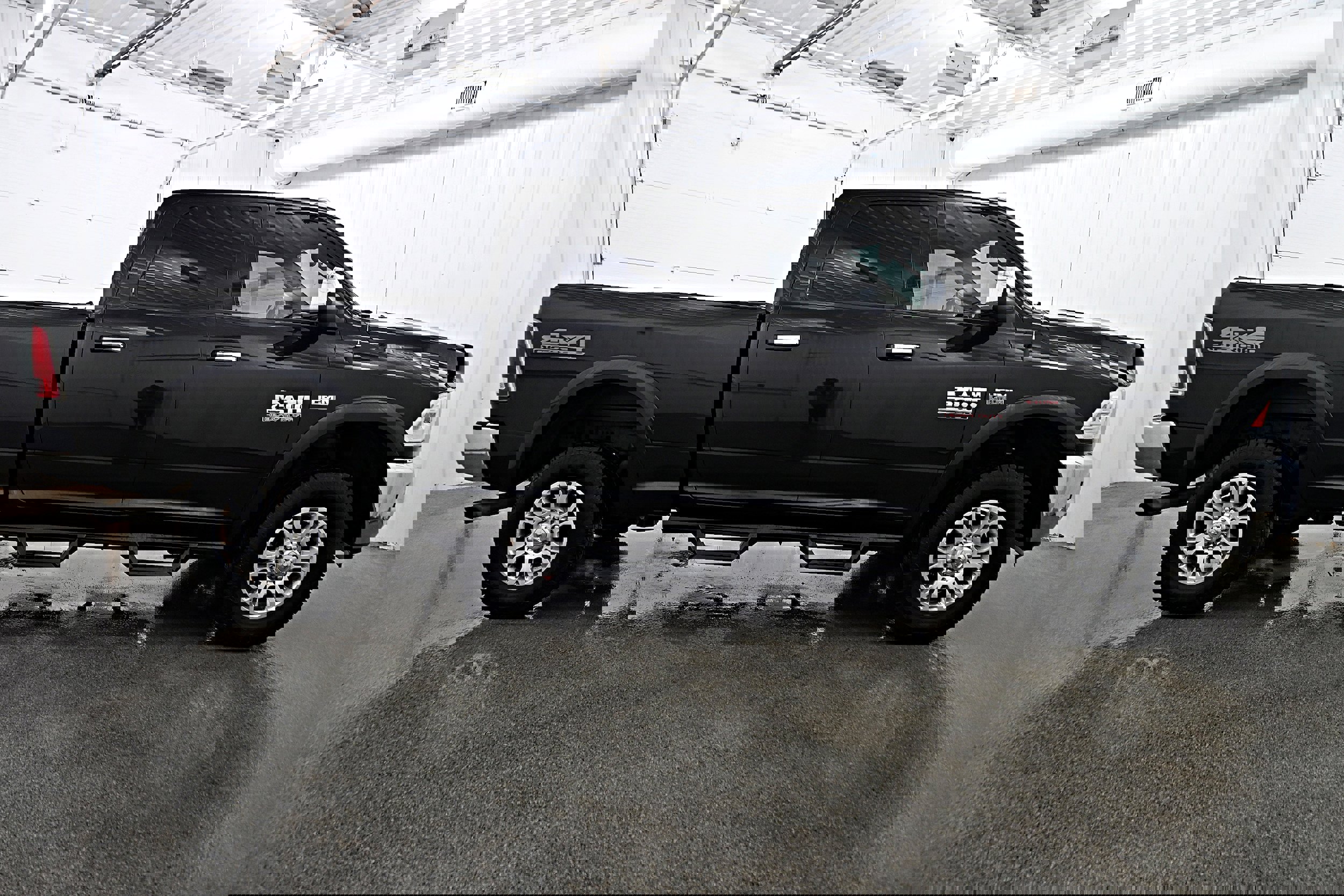 Used 2018 RAM 2500 Laramie w/ Snow Chief Group image 35