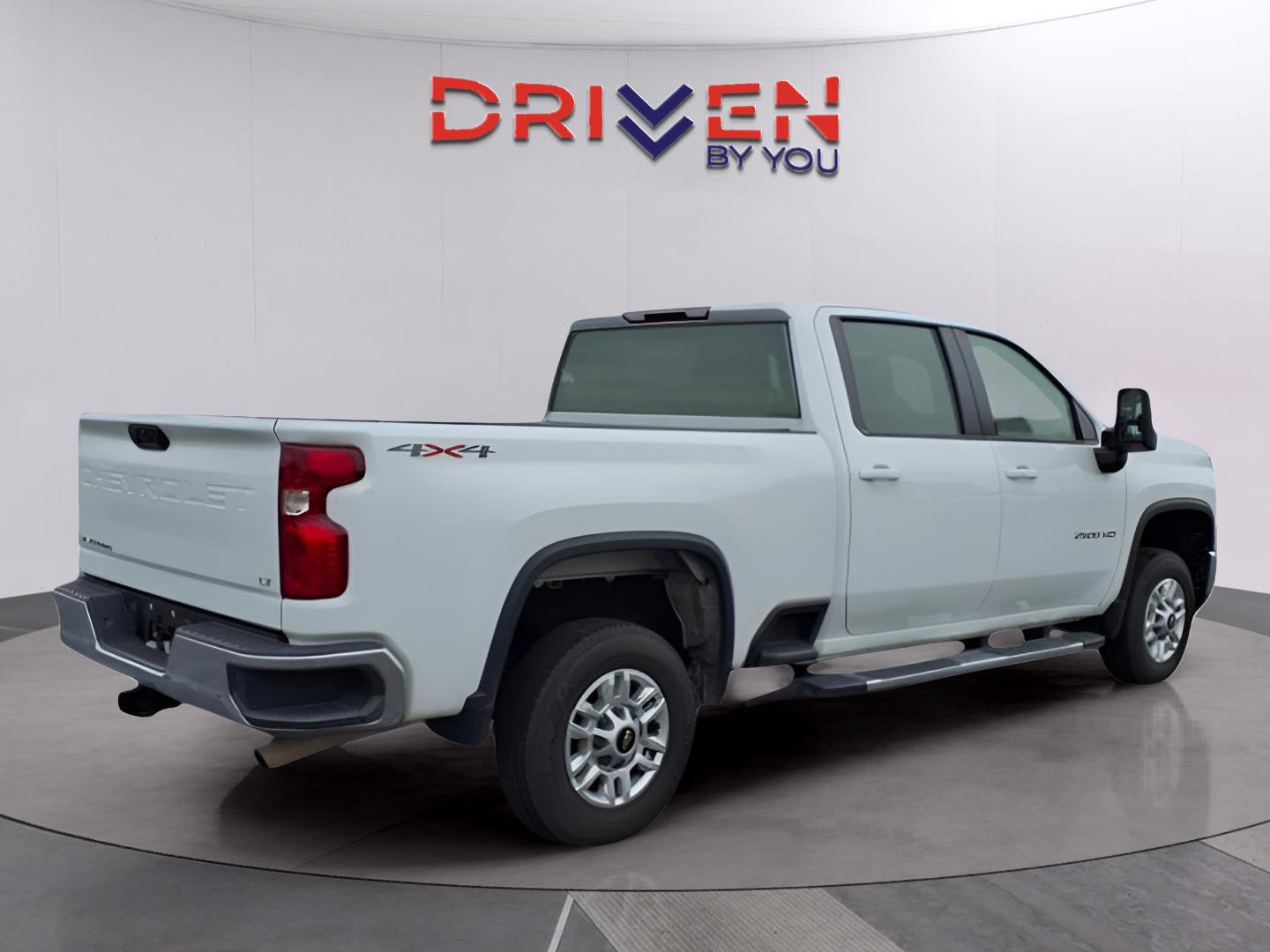 Used 2024 Chevrolet Silverado 2500 LT image 5