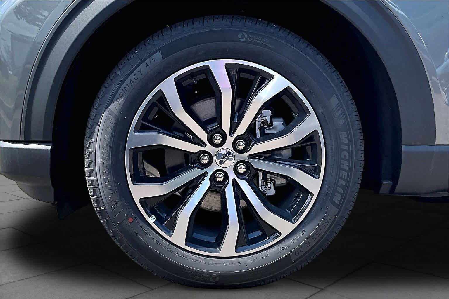New 2026 Ford Explorer ST-Line RWD image 12