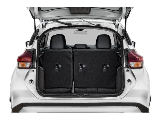 New 2025 Nissan Kicks Play S image 32