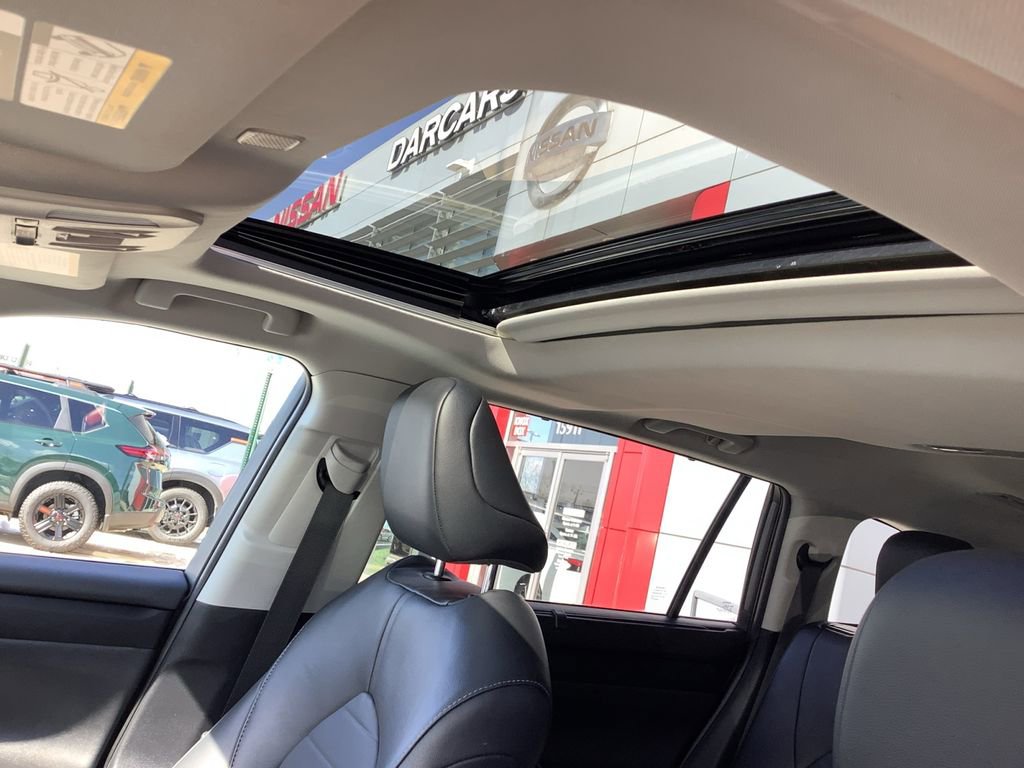 Used 2024 Toyota Highlander XLE image 31
