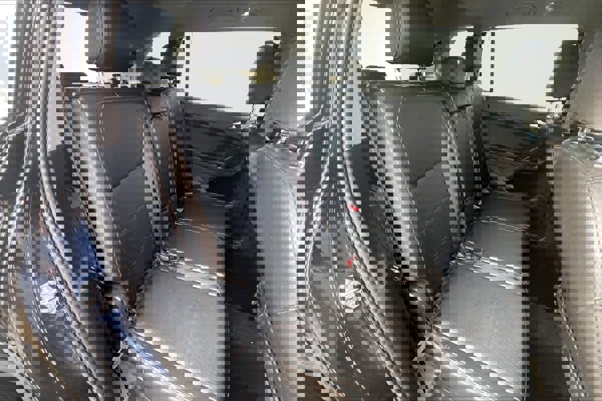 Used 2018 Volkswagen Tiguan SE w/ Panoramic Sunroof Package FWD image 27