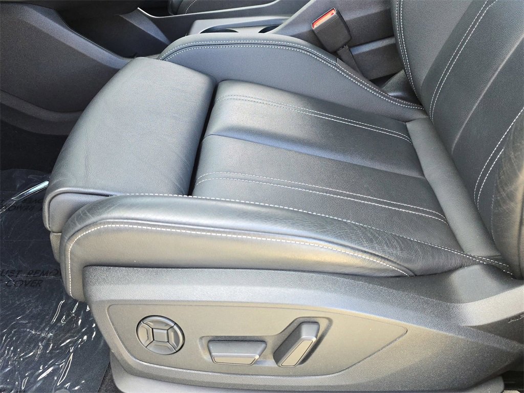 Used 2023 Audi Q4 e-tron Premium image 21