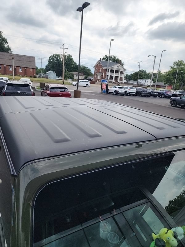 Used 2022 Jeep Gladiator Sport AWD/4WD image 5