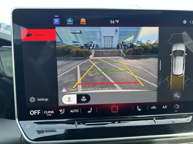 New 2026 Volkswagen GTI SE FWD image 17