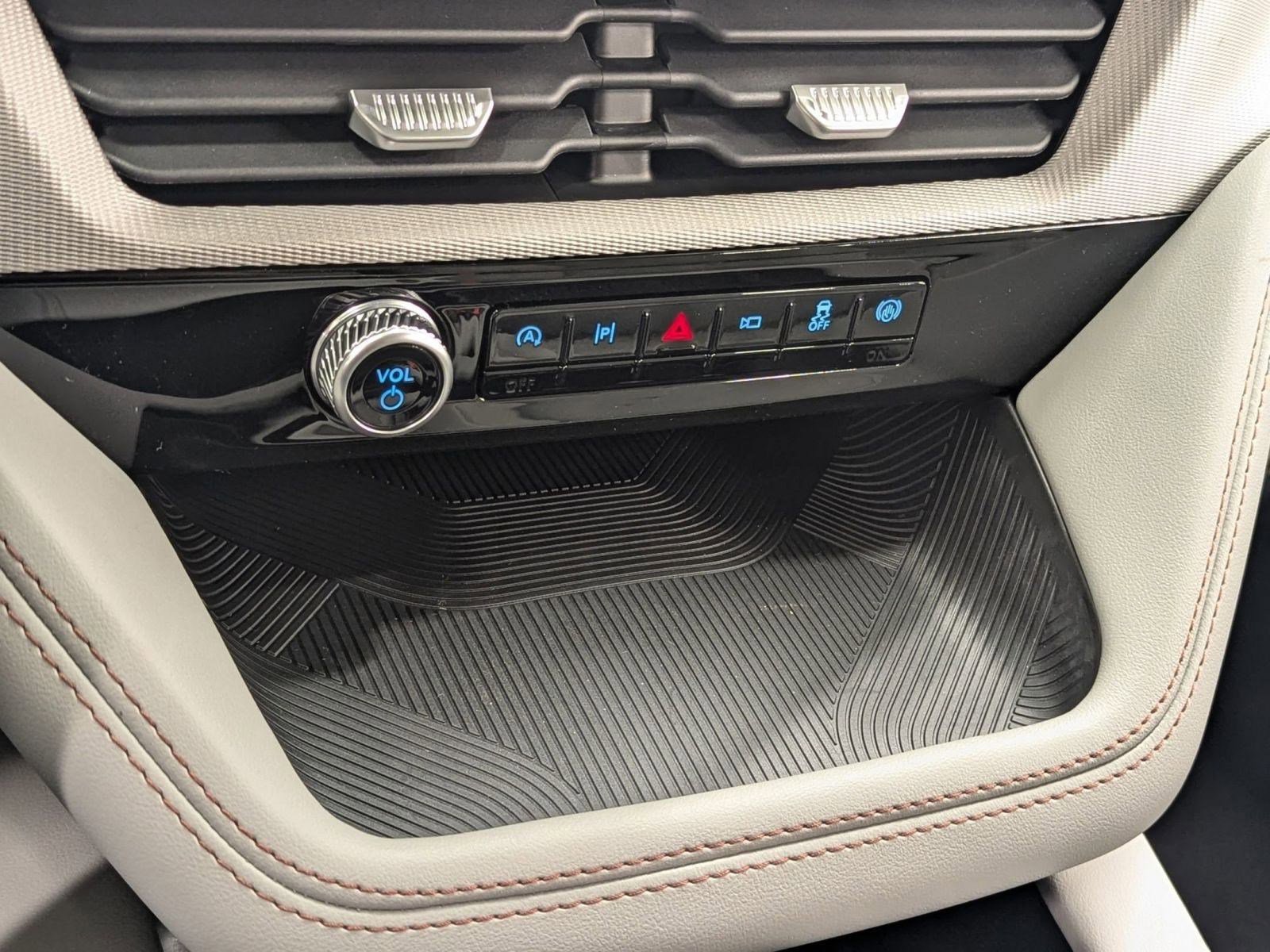 New 2026 Ford Explorer Active w/ Active Comfort Package image 24