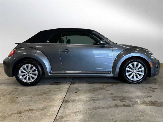 Used 2018 Volkswagen Beetle 2.0T Coast image 2