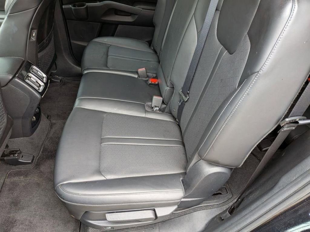 Used 2023 Kia Sorento S AWD/4WD image 24