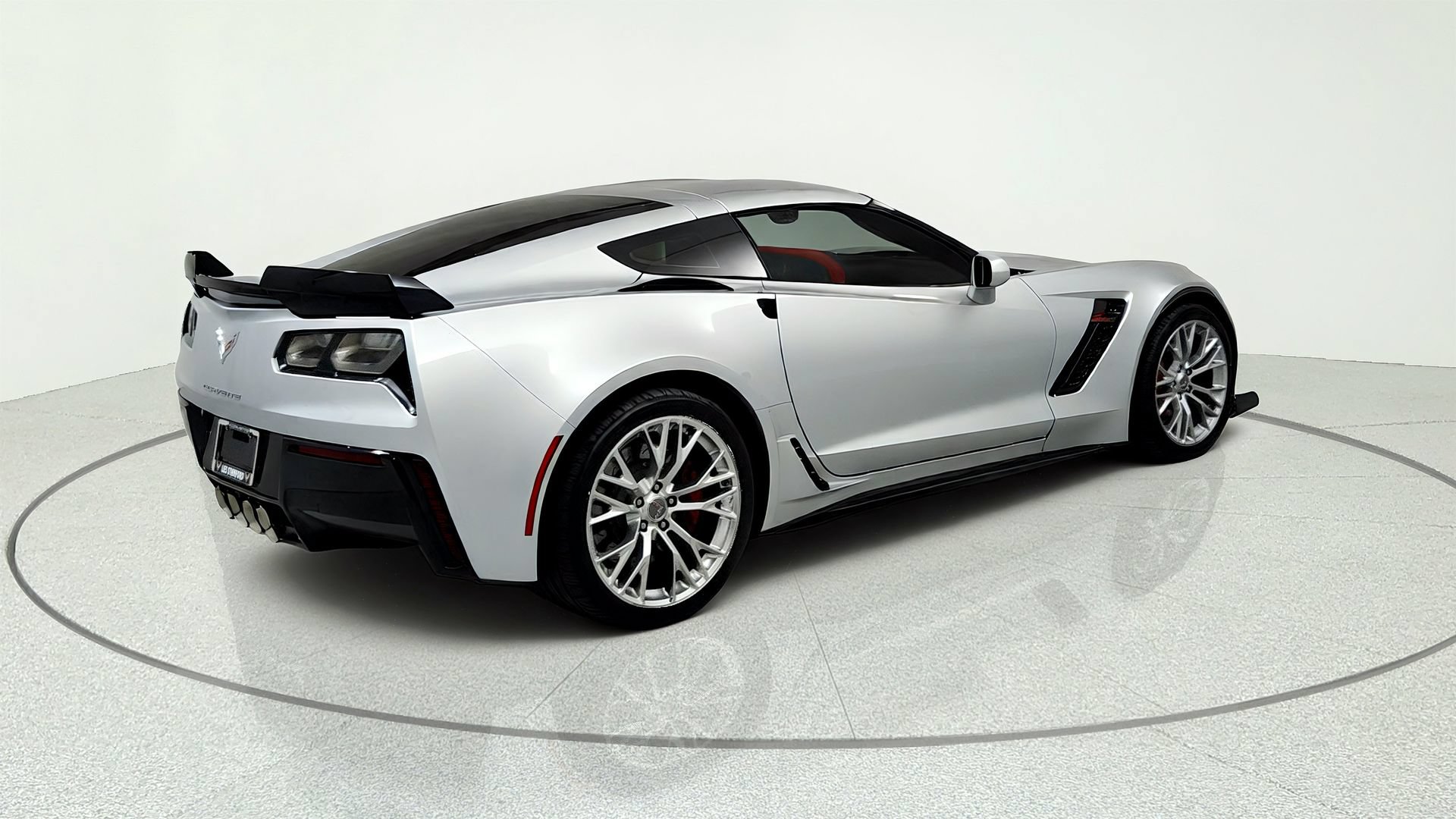 Certified 2015 Chevrolet Corvette Z06 w/ 3LZ Preferred Equipment Group RWD image 5