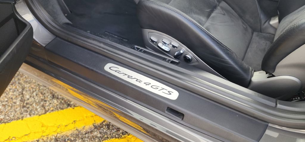 Used 2018 Porsche 911 Carrera 4 GTS image 23