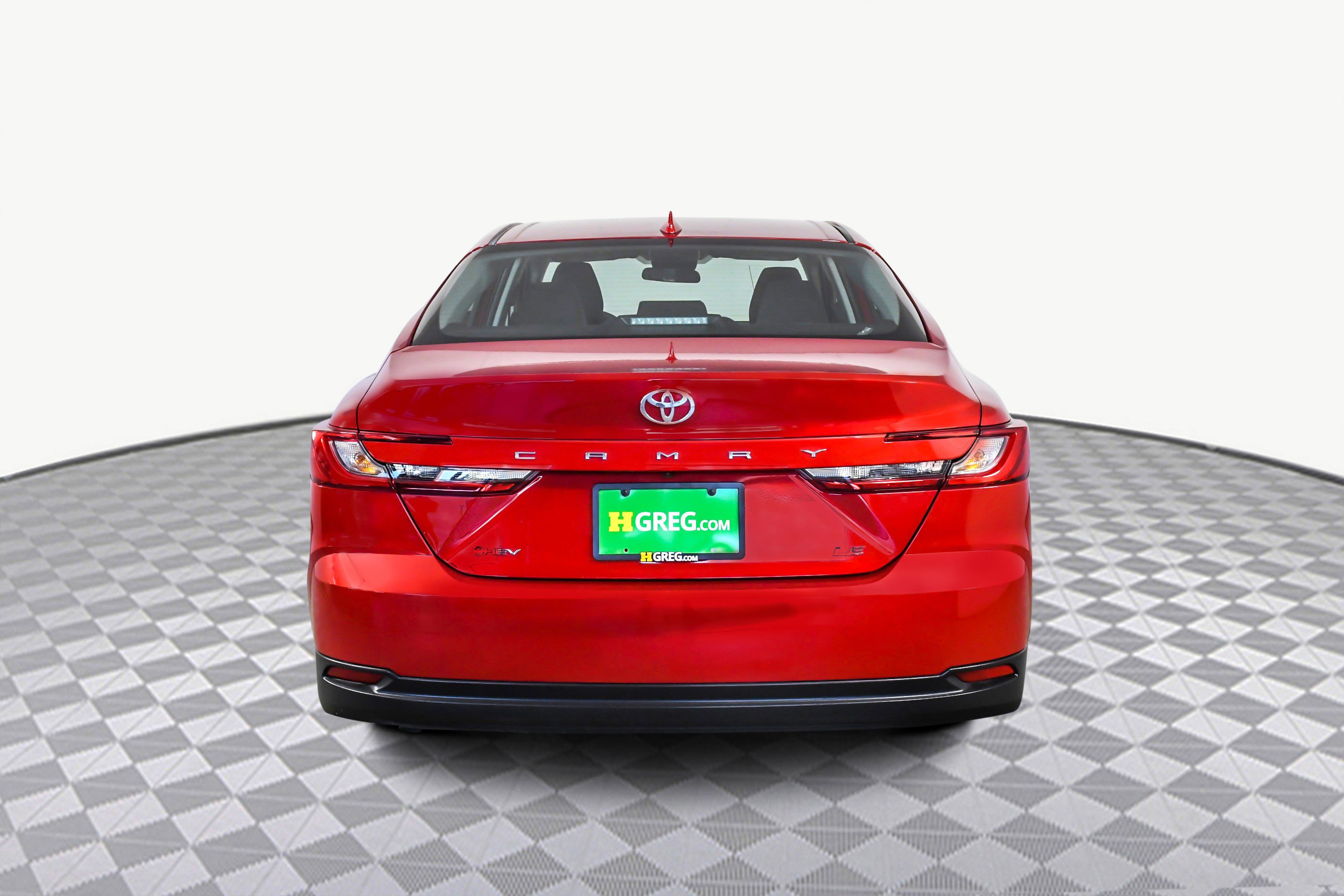 Used 2025 Toyota Camry LE image 7