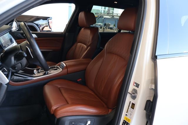 Used 2022 BMW X7 M50i AWD/4WD image 14