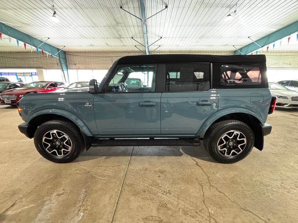 Used 2023 Ford Bronco Outer Banks image 4