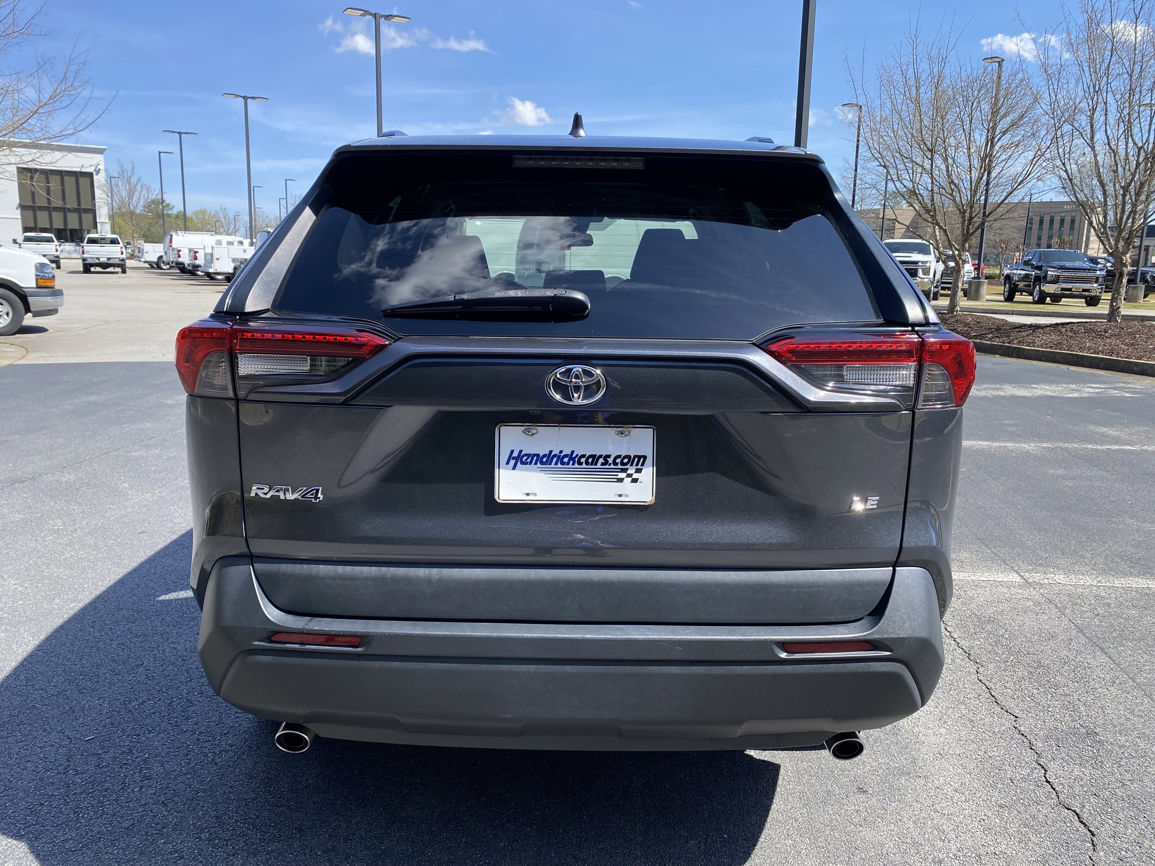 Used 2021 Toyota RAV4 LE image 8