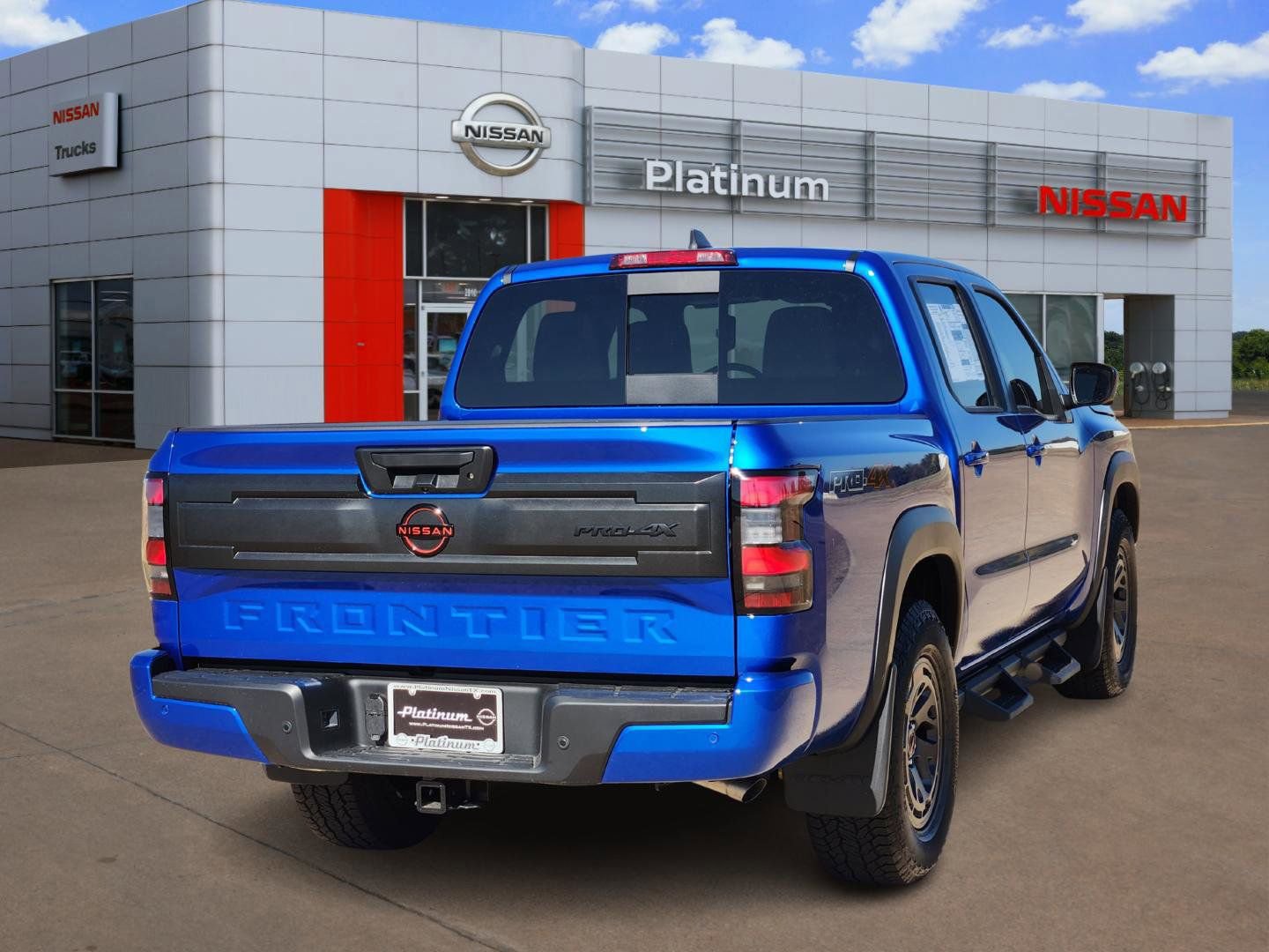 New 2026 Nissan Frontier PRO-4X w/ Pro-4x Convenience Package image 4